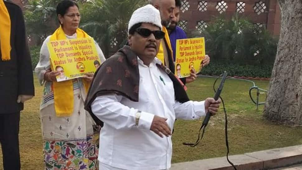 In new avatar, TDP MP Naramalli Sivaprasad dresses up like MGR during protests in Parliament