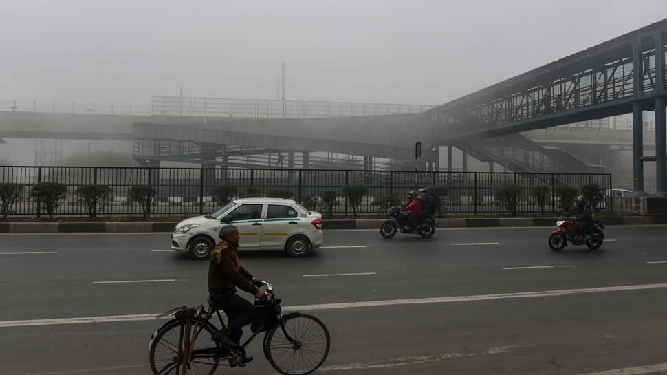 Thick blanket of fog envelops Delhi; 9 trains delayed