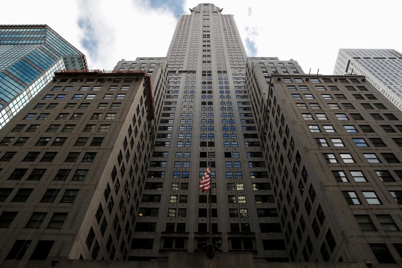 New York&#039;s Chrysler Building put up for sale