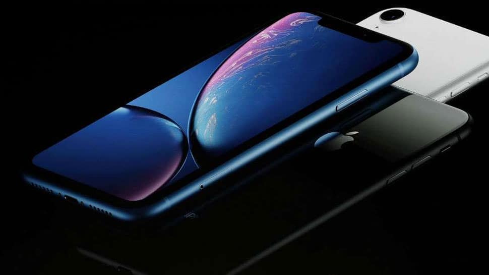 Apple retailers offer massive discount on iPhones Mobiles News Zee News