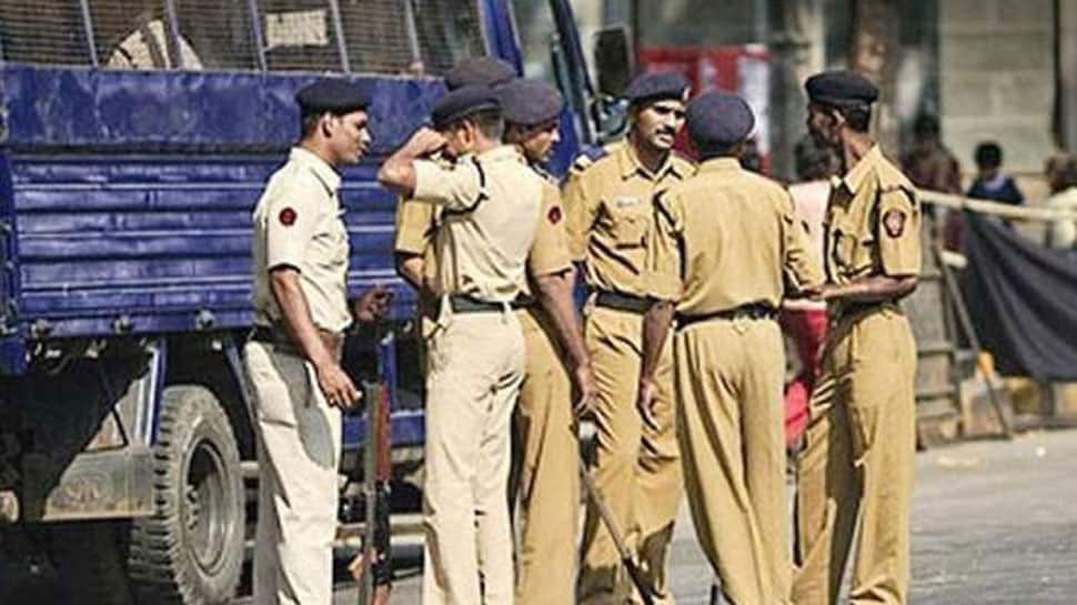 Kolkata Police arrest 8 with improvised firearms and fake currency