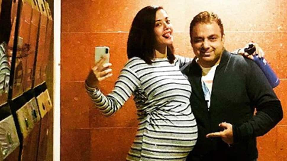 Surveen Chawla flaunts her baby bump in latest pic—See inside