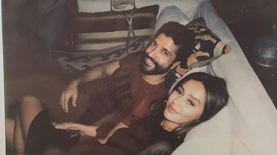 Shibani Dandekar just shared epic photos from Farhan&#039;s b&#039;day party and we are speechless!