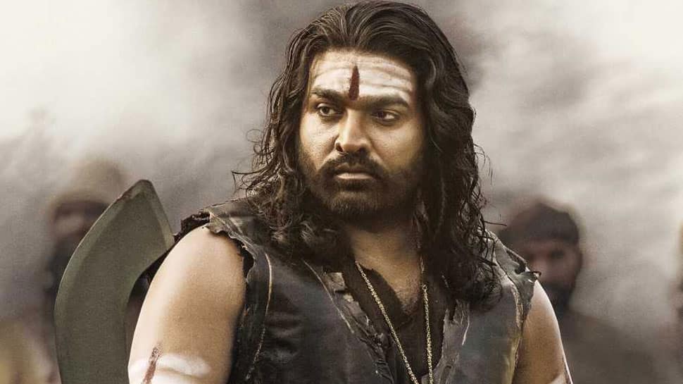 Vijay Sethupathi&#039;s fierce look from Sye Raa Narasimha Reddy unveiled - See pic