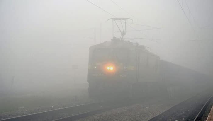 Fog disrupts train movement in Delhi, air quality plunges to &#039;very poor&#039; level