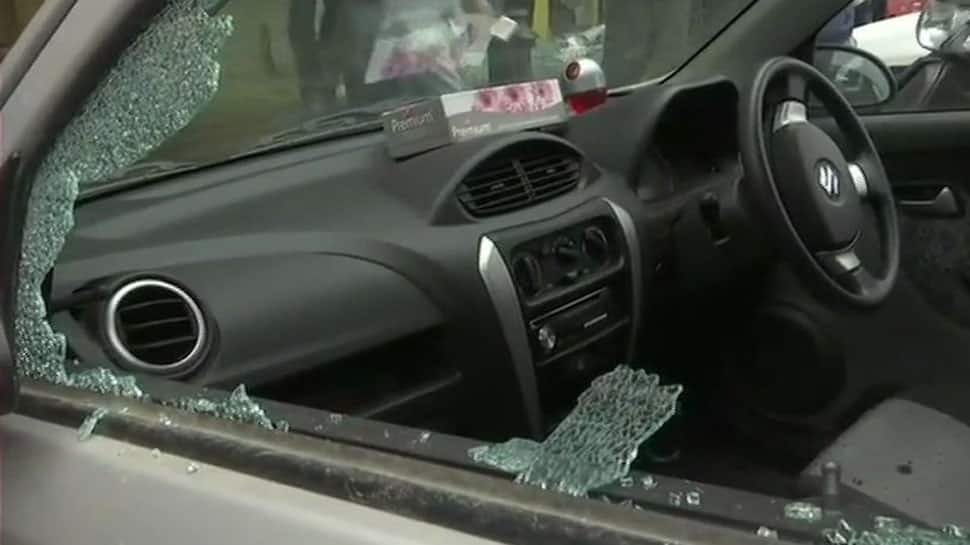 Grenade blast at Srinagar&#039;s Ghanta Ghar Chowk, second attack in 24 hours; shops damaged