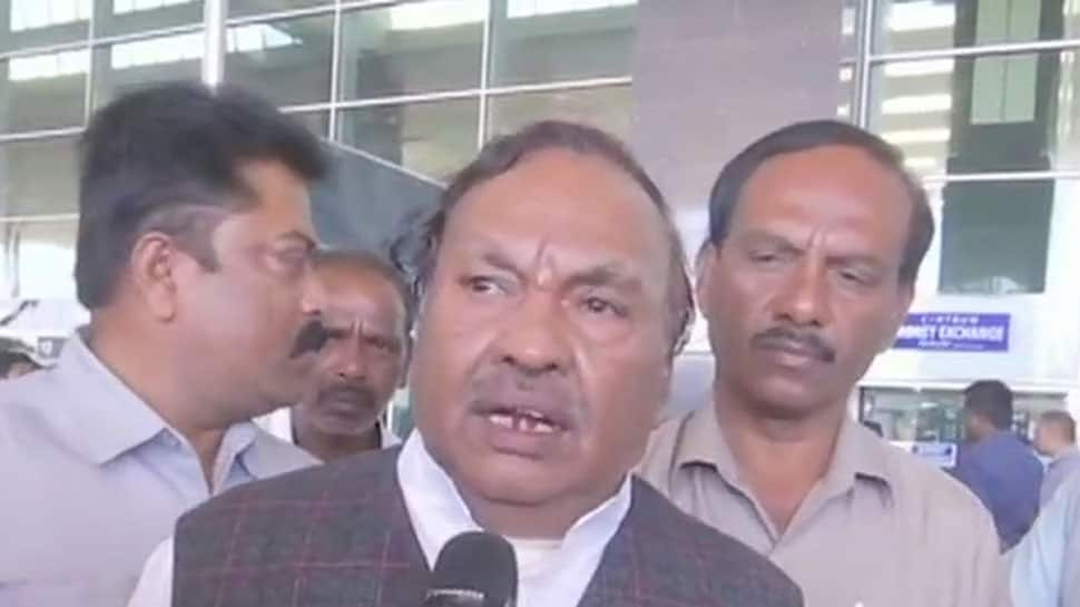 BJP leader Eshwarappa takes dig at Siddaramaiah, calls him &#039;pagal&#039;