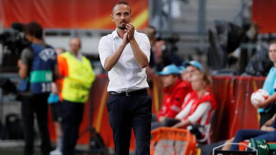 Ex-England women&#039;s boss Mark Sampson apologises to Eniola Aluko, Drew Spence