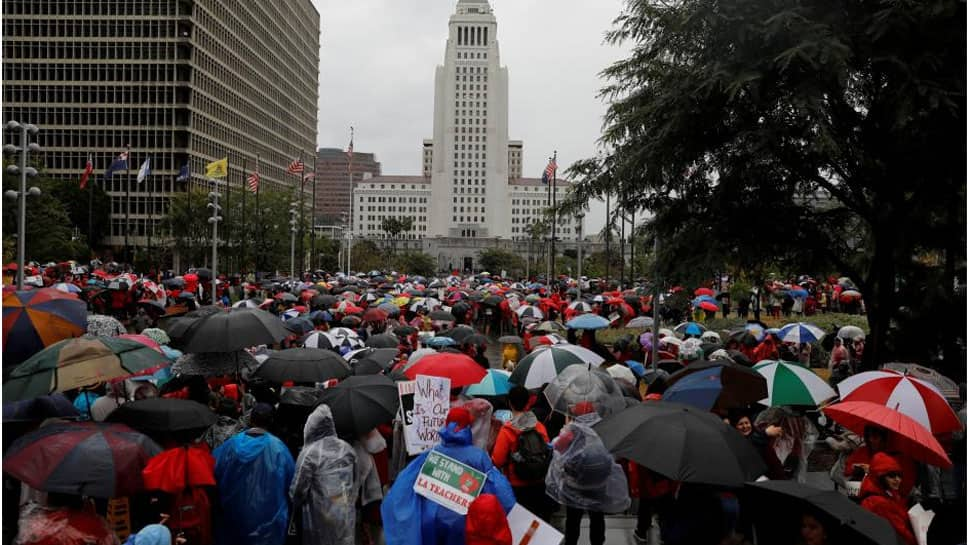 Los Angeles teachers vote on contract deal with school district