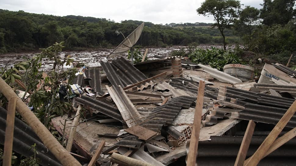 Brazil dam collapse: Death toll rises to 58, over 300 missing