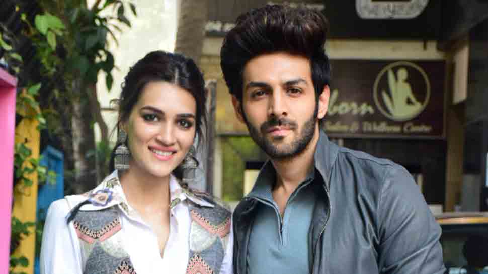 Photo Gallery: Luka Chupi actors Kartik Aaryan, Kriti Sanon spotted in