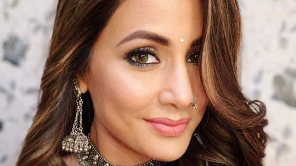 Hina Khan is the prettiest &#039;Desi Girl&#039; in these pics!