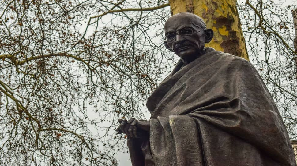 13 booked for firing air shots at Mahatma Gandhi&#039;s effigy