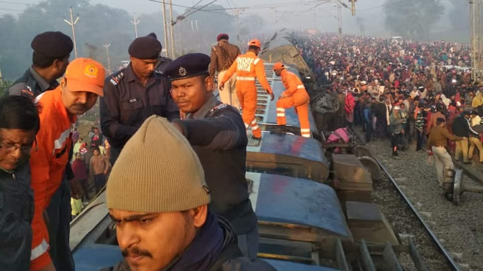 Bihar train derailment: Witnesses allege &#039;jugaad&#039; used to join coaches, Railways denies claim