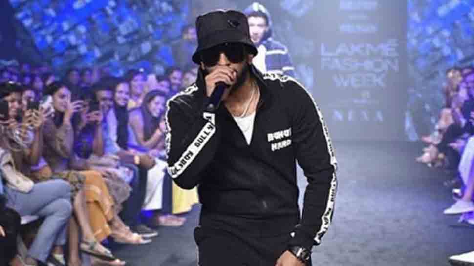 Ranveer Singh raps his way to the runway at LFW Summer/Resort 2019