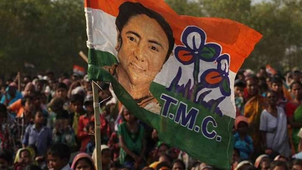 TMC MPs protest in Lok Sabha against &#039;misuse of CBI&#039; by Centre