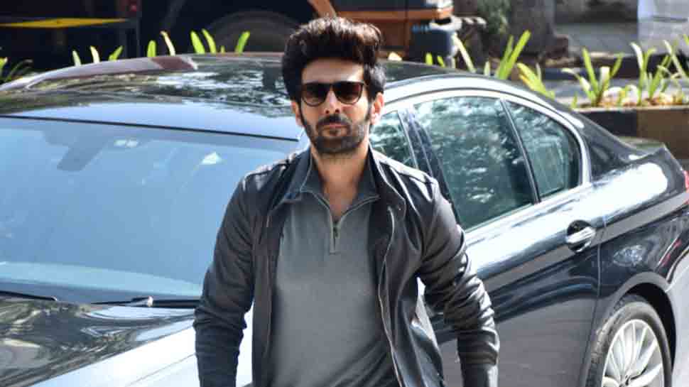 Pati, Patni Aur Woh: Kartik Aaryan introduces himself as a &#039;dedicated husband&#039;