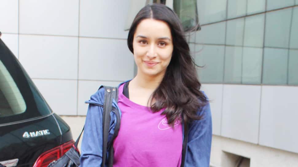 Photo Gallery: Shraddha Kapoor's no makeup look gets a big thumbs up