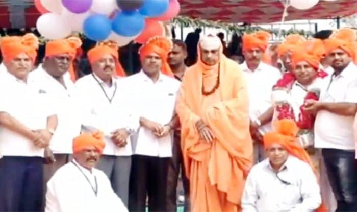 Three injured, close shave for Seer as Helium balloons burst into flames at Karnataka&#039;s Suttur Mutt - Watch