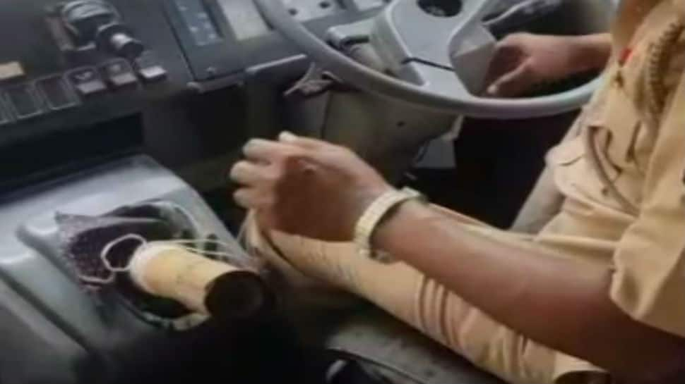 Bizarre: Mumbai bus driver replaces gear knob with bamboo stick