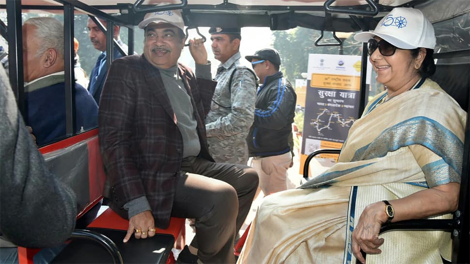 Soon, double-decker buses that can fly, airboat from Australia that can land in water, says Nitin Gadkari