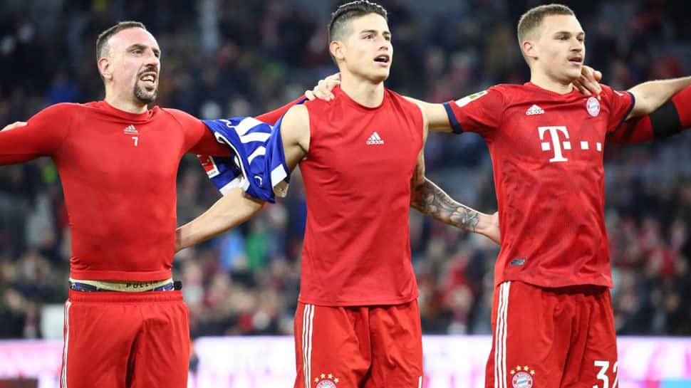 Bundesliga: Bayern Munich beat Schalke 3-1 to cut Borussia Dortmund lead