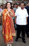 The Ambani family outside the famous Siddhivinayak Temple