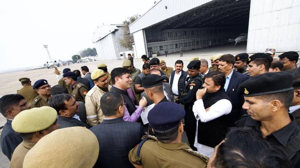 Akhilesh Yadav stopped at Lucknow airport, SP-BSP delegation to meet UP Governor today