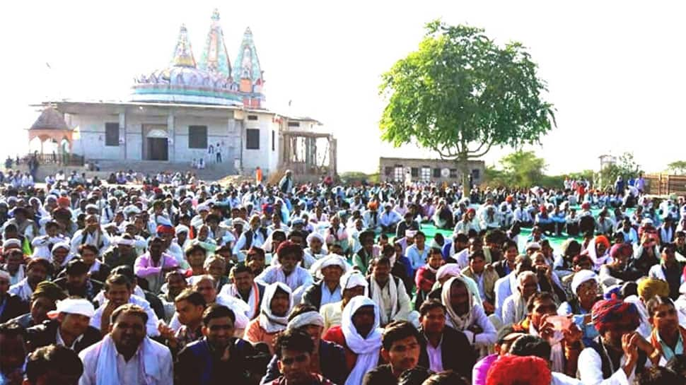 Gujjars protest in Meerut, block rail traffic