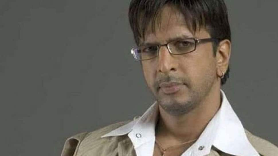 Javed Jaffrey gets emotional while receiving award for father Jagdeep