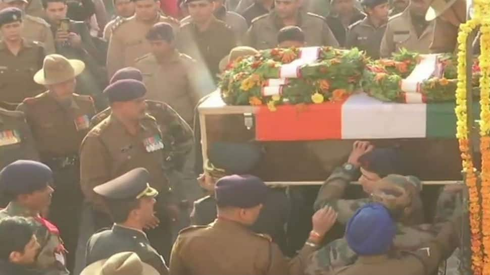 Mortal remains of Major Bisht arrives home, 19 days before marriage ​date