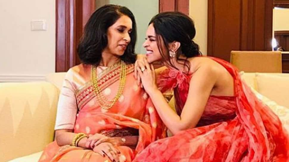 These pictures of Deepika Padukone with her mom Ujjala Padukone are too cute to miss!