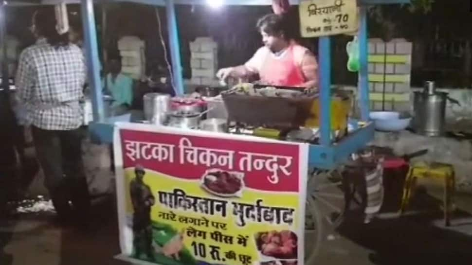 Chhattisgarh food stall owner offers Rs 10 discount to customers who say &#039;Pakistan Murdabad&#039; 