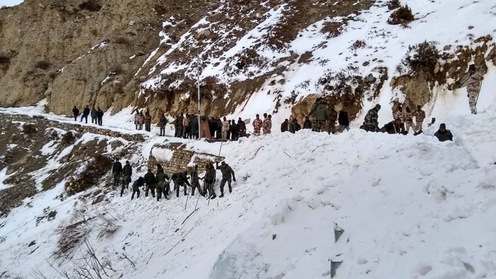 Operation to rescue for 5 jawans trapped in avalanche continues on Day 4