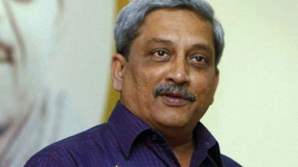 Manohar Parrikar discharged from hospital, lauds IAF&#039;s airstrikes in Pakistan