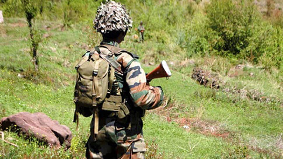 Pakistan violates ceasefire along LoC, 5 soldiers injured