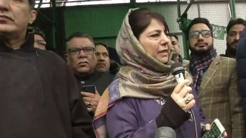 Mehbooba Mufti protests against Centre&#039;s ban on Jamaat-e-Islami; over 350 activists arrested so far