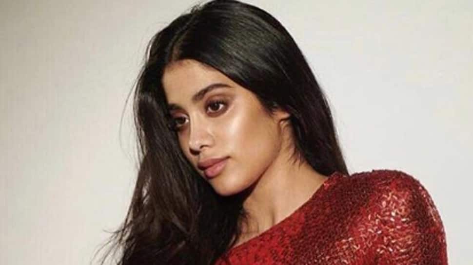This pic of Janhvi Kapoor is high on glitz and glamour