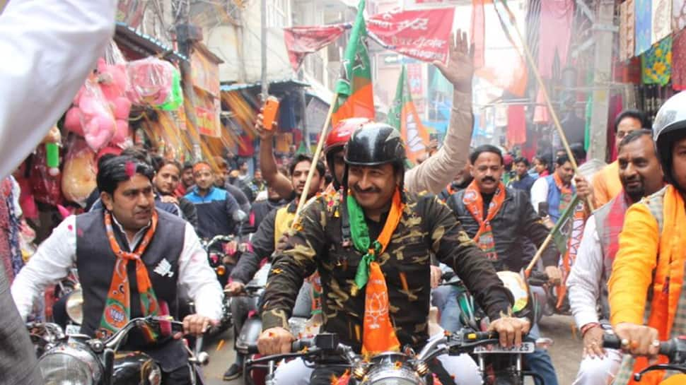 Is wearing Nehru Jacket an insult to ex PM? Manoj Tiwari&#039;s bizarre defence for wearing military uniform for BJP rally