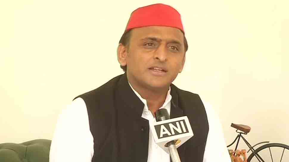 &#039;Jhoot, boot campaign&#039; — Akhilesh Yadav mocks Centre over BJP leaders&#039; shoe brawl, missing Rafale files