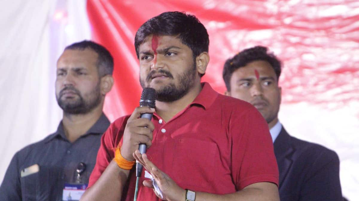 Patel quota agitation leader Hardik Patel&#039;s SUV hits biker in Rajkot, case registered 