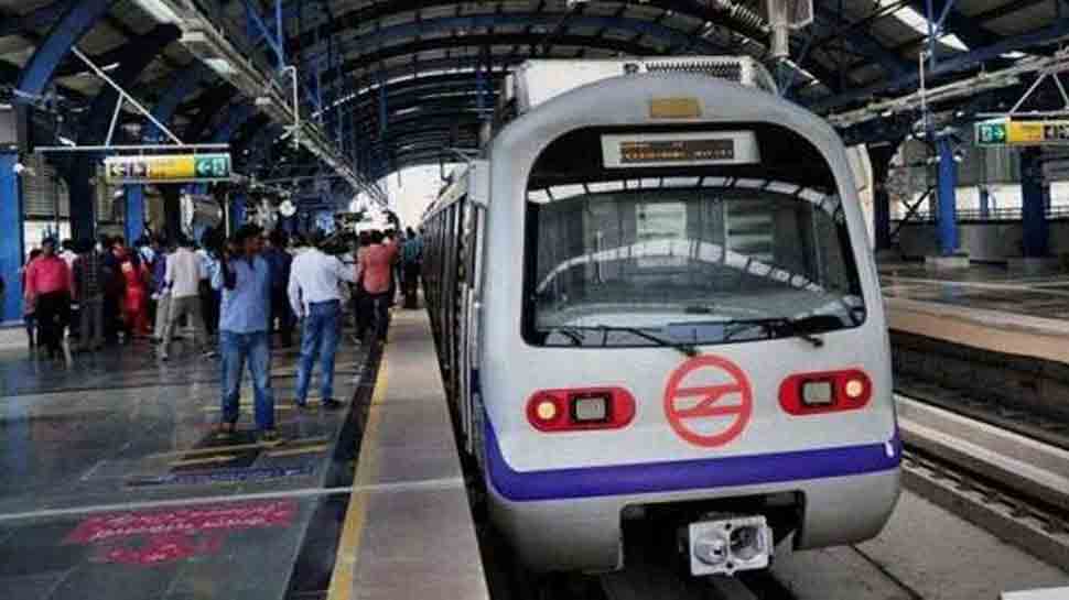 Minor smoke reported on Noida-bound metro, passengers deboarded at Akshardham station