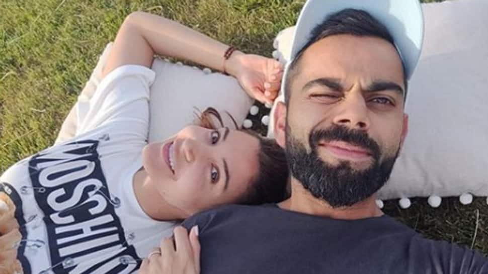 Anushka Sharma&#039;s love-filled selfies with hubby Virat Kohli are too cute to miss!