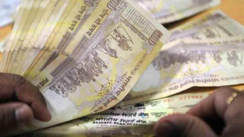 Rs 1.16 crore cash seized from car in Noida