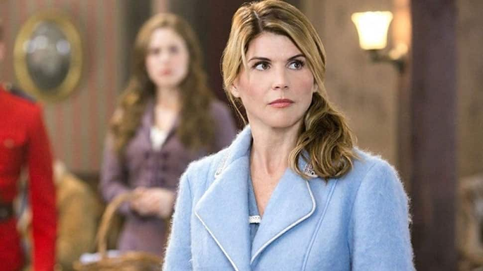 Lori Loughlin released on bail