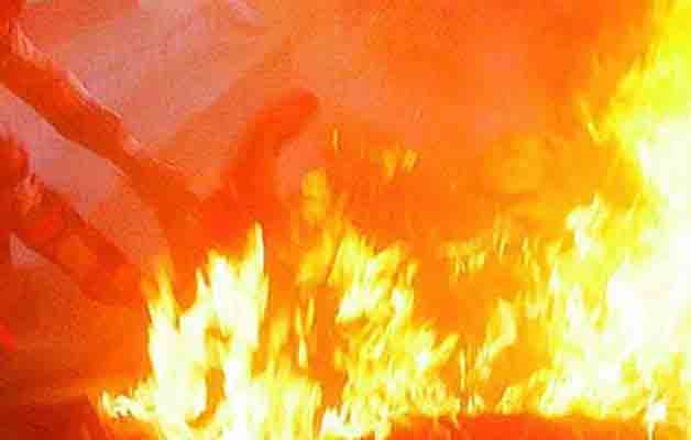 Kochi: Teen girl set ablaze by spurned lover dies