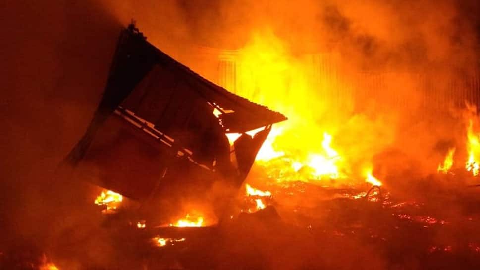 Two children die after fire breaks out in furniture shop in Delhi&#039;s Shaheen Bagh