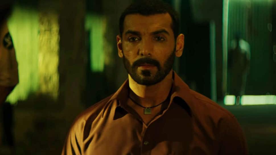 Romeo Akbar Walter Movie Review A Contrived Espionage Drama Movies News Zee News 2019 hint yapımı aksiyon, dram ve gerilim türündeki romeo akbar walter filmini sitemizden türkçe altyazılı full izle. romeo akbar walter movie review a