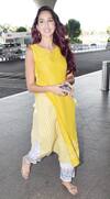 Nora Fatehi looks stunning in desi look!