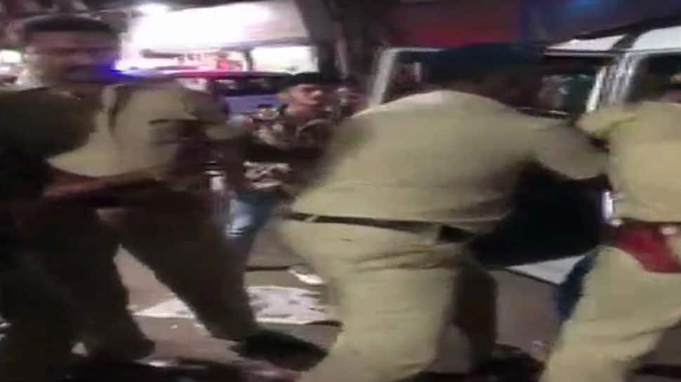 Mumbai cops assaulted by hawkers in Juhu during drive to remove them